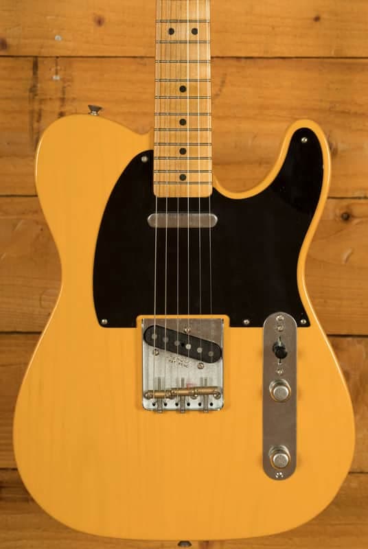 Fender 75th Anniversary Vintera II Road Worn 1951 Telecaster - Maple - Butterscotch Blonde