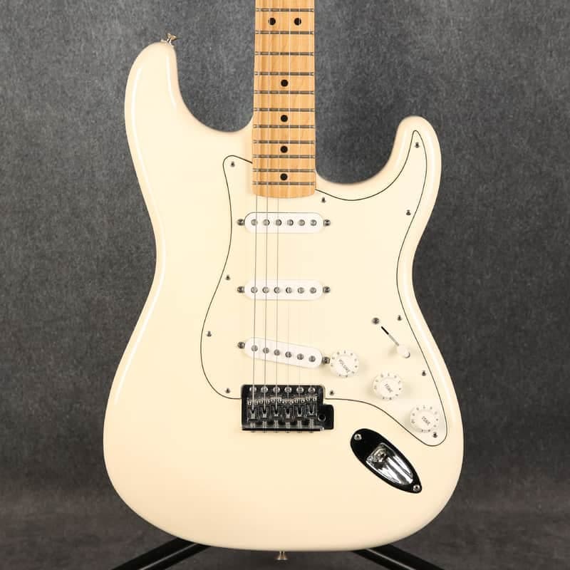 Fender Standard Stratocaster - Made In Mexico - Arctic White - 2nd Hand