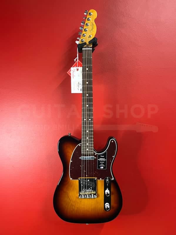 Fender American Professional II Telecaster 3 Color Sunburst 2020 Ex Demo