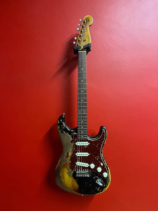 Fender Custom Shop Limited Roasted 1961 Stratocaster Super Heavy Relic Aged Black Over 3 Color Sunburst 2022