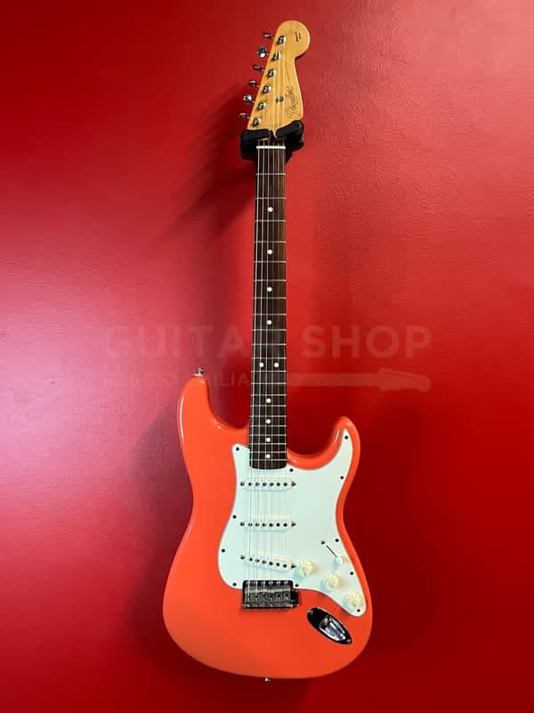 Fender Stratocaster California Series Fiesta Red Made in USA 1998