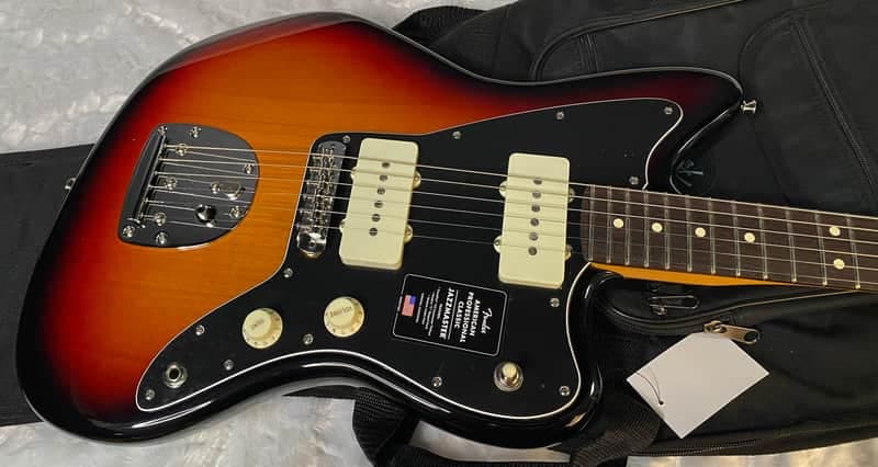 NEW! Fender American Professional Classic Jazzmaster - 3-Color Sunburst - 7.9lbs - Authorized Dealer - G05773