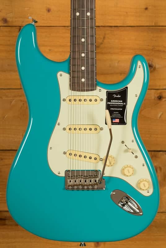 Fender American Professional II Stratocaster - Rosewood - Miami Blue