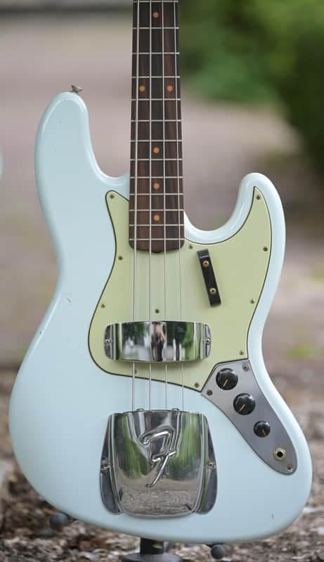 Fender Custom Shop '63 Jazz Bass, Jouneyman Relic - Aged Sonic Blue